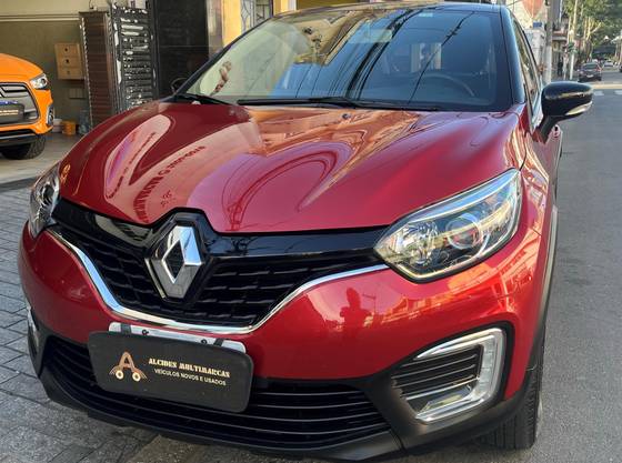 RENAULT CAPTUR 1.6 16V SCE FLEX LIFE X-TRONIC RENAULT CAPTUR 1.6 16V SCE FLEX LIFE X-TRONIC